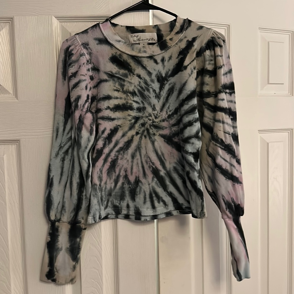 Vintage Havana tie dye princess sleeve waffle shirt. Size s